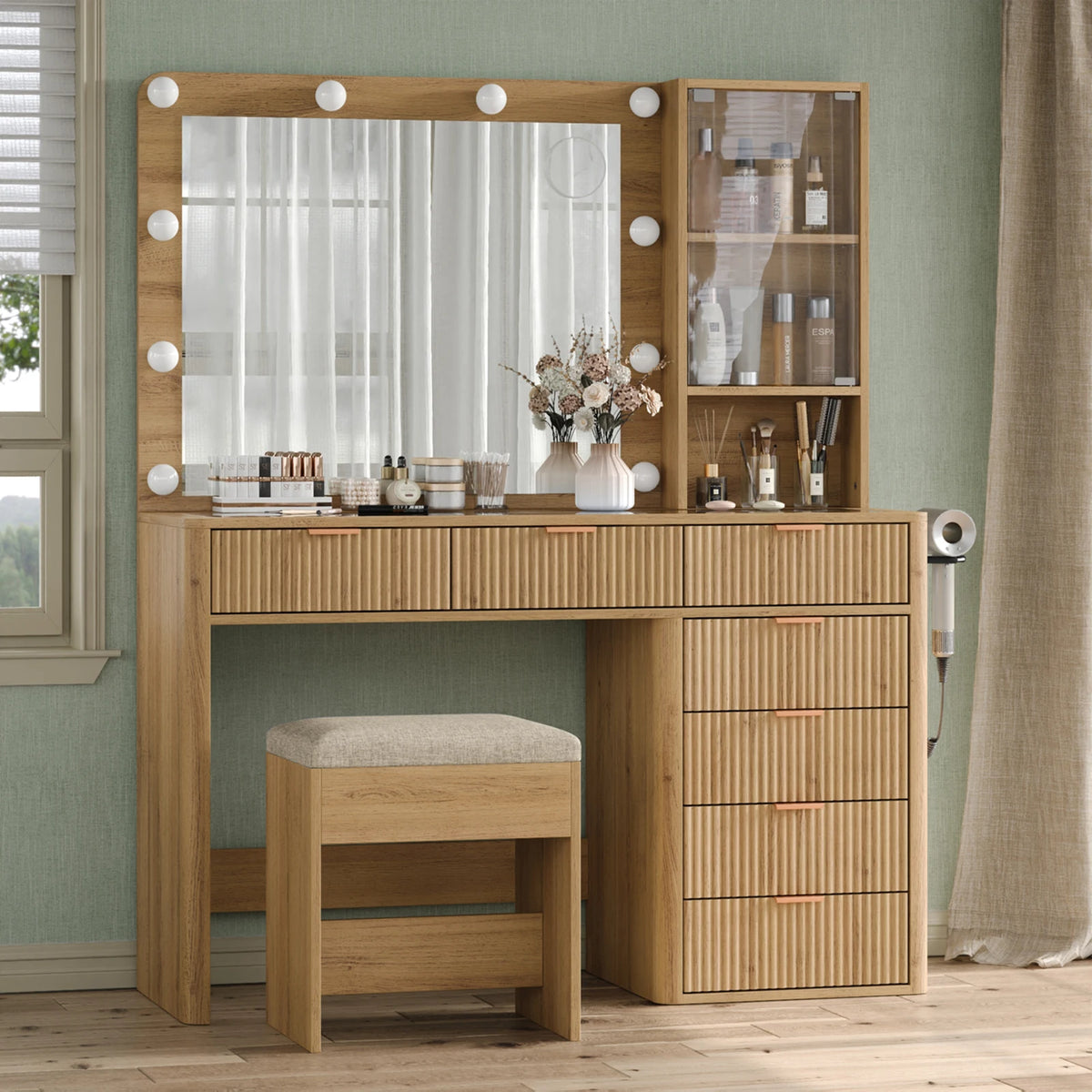 Compact Large Storage Vanity Table Set